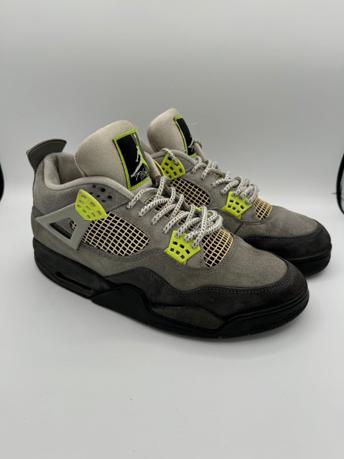 JORDAN 4 NEON (USEDSHOE131)