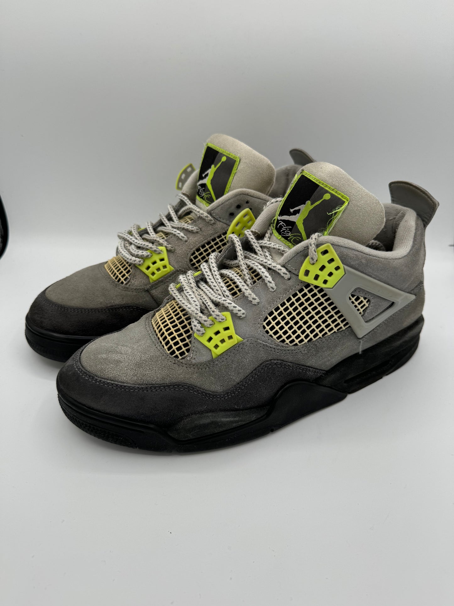 JORDAN 4 NEON (USEDSHOE131)