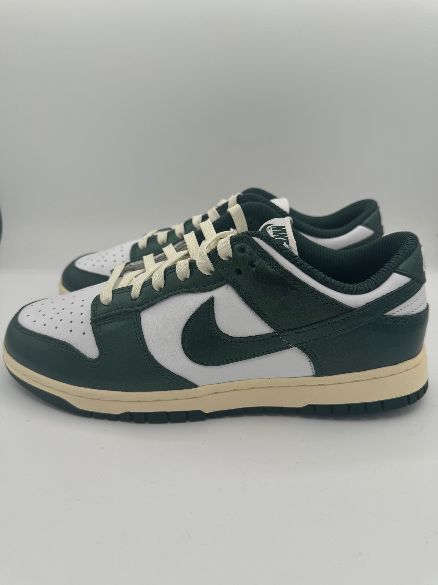 NIKE DUNK LOW VINTAGE GREEN (SIZE10W/8.5M) (USEDSHOE-132)