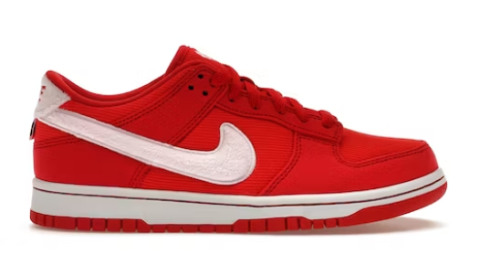 NIKE DUNK LOW VALENTINES DAY